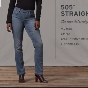 505 Straight Leg Levi Jeans medium wash